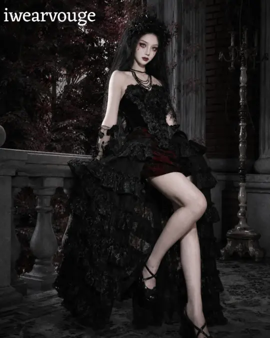 Black Gothic Dress, Victorian Vampire Costume, High Low Lace Gown, Gothic Lolita Dress, Dark Princess Cosplay, Halloween Outfit